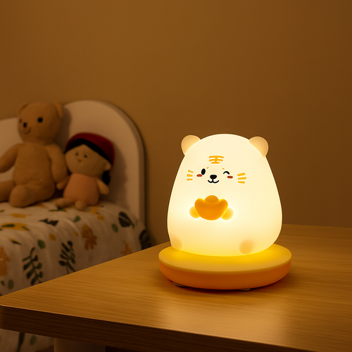Lámpara Espanta Cuco Gato Tiny – Luz de Noche LED Recargable