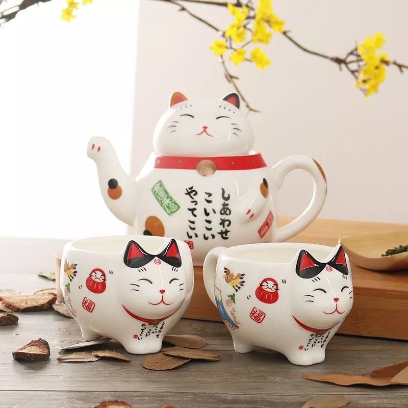 Set de té de gatitos