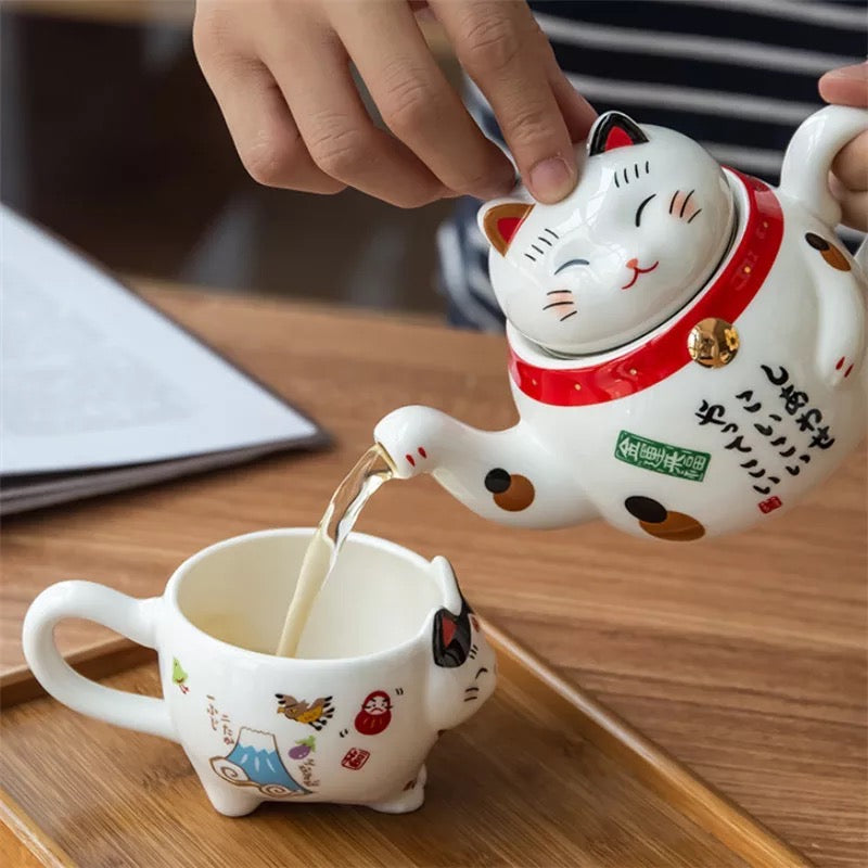 Set de té de gatitos